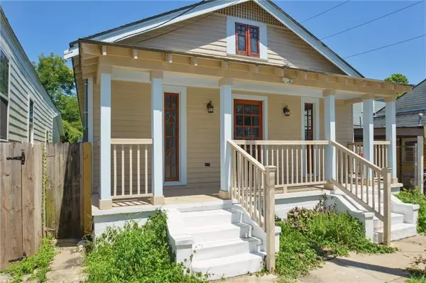 2411 REPUBLIC ST, New Orleans, LA 70119