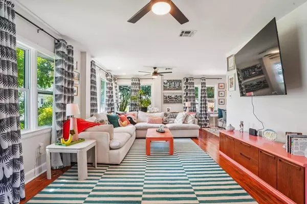 2200 MONTESQUIEU ST, Chalmette, LA 70043