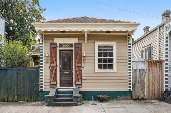 3060 ROYAL ST, New Orleans, LA 70117