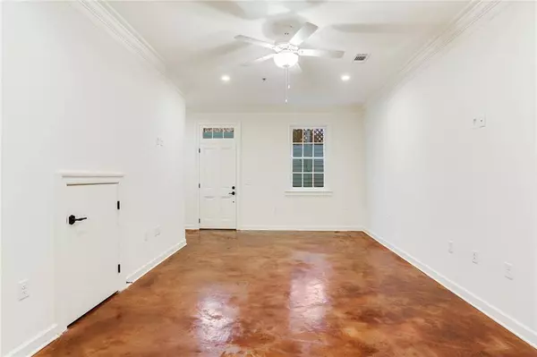 826 TOURO ST #2, New Orleans, LA 70116