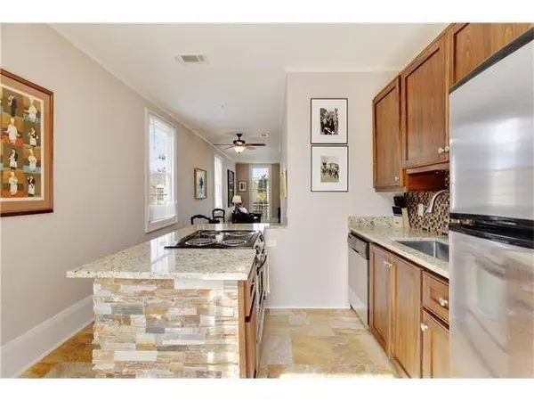 1926 BURGUNDY ST #1926, New Orleans, LA 70116