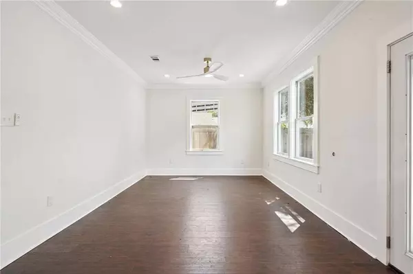 4634 WILLOW ST, New Orleans, LA 70115