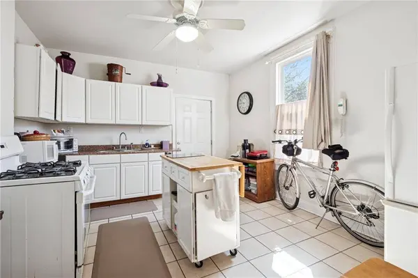 1616 18 ROUSSELIN DR, New Orleans, LA 70119