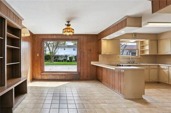 2128 VALENTINE CT, New Orleans, LA 70114