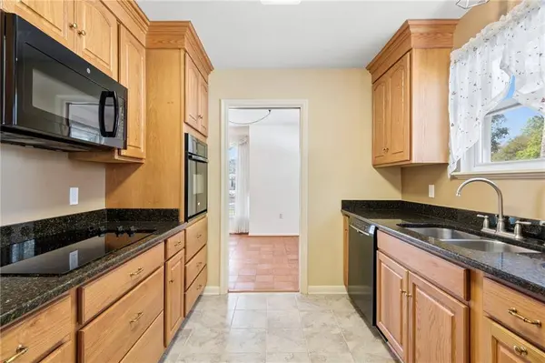 9817 HAWTHORNE AVE, River Ridge, LA 70123