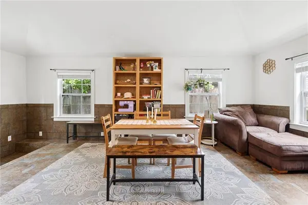 4628 FRENCHMEN ST, New Orleans, LA 70122