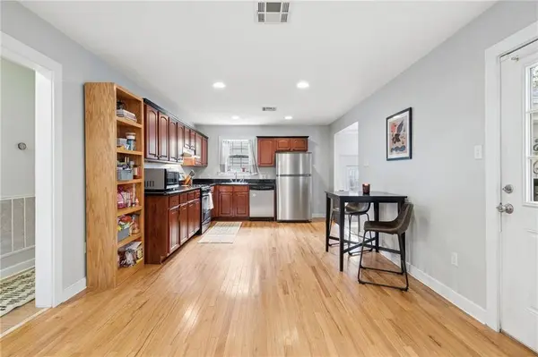 4628 FRENCHMEN ST, New Orleans, LA 70122