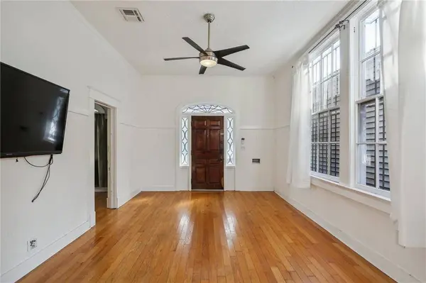 3804 BANKS ST, New Orleans, LA 70119