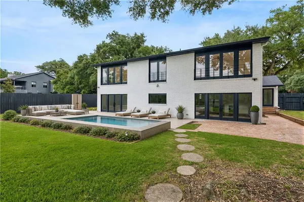 8 PARK ISLAND DR, New Orleans, LA 70122