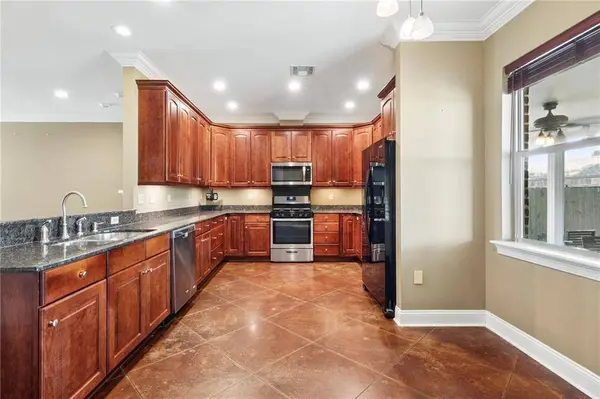 910 TULLULAH AVE, River Ridge, LA 70123