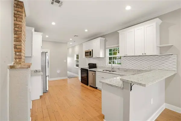2065 ABUNDANCE ST, New Orleans, LA 70122