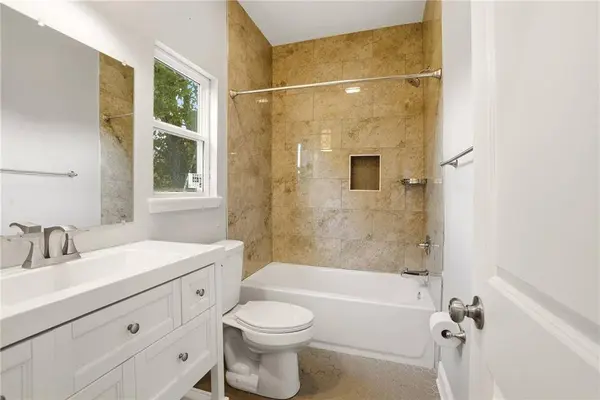 2065 ABUNDANCE ST, New Orleans, LA 70122