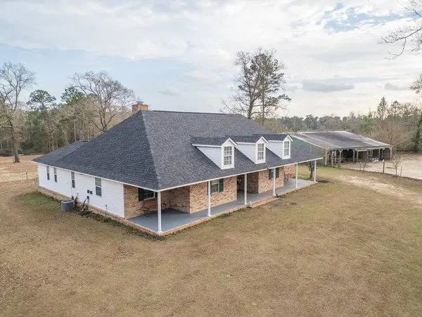 523 Dunnam Rd., Leakesville, MS 39451