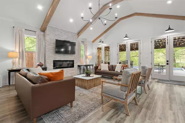 1704 Silverside Drive, Grapevine, TX 76051