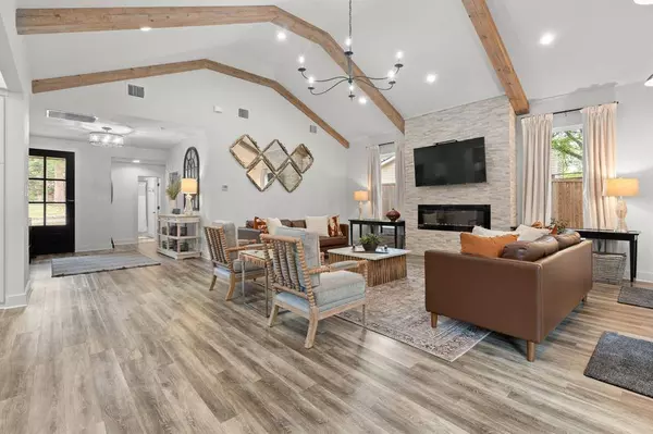 1704 Silverside Drive, Grapevine, TX 76051