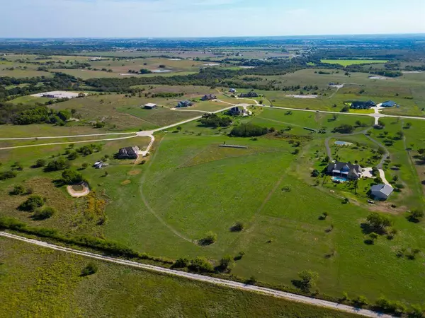 9601 Hackamore Court, Justin, TX 76247