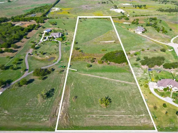 9601 Hackamore Court, Justin, TX 76247