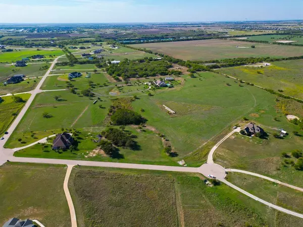 9601 Hackamore Court, Justin, TX 76247