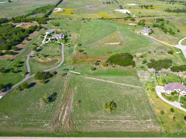 9601 Hackamore Court, Justin, TX 76247