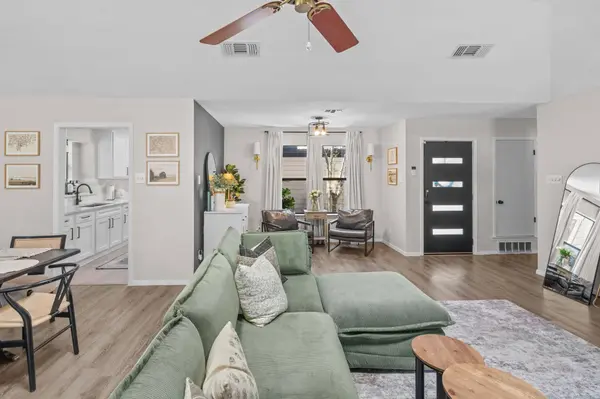 7300 Timberlane DR, North Richland Hills, TX 76182