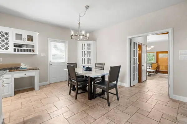 8517 Woodlake CIR, Fort Worth, TX 76179
