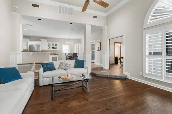 8517 Woodlake CIR, Fort Worth, TX 76179