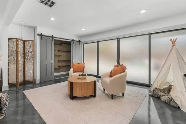 5029 Mill Run RD, Dallas, TX 75244