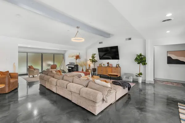 5029 Mill Run RD, Dallas, TX 75244