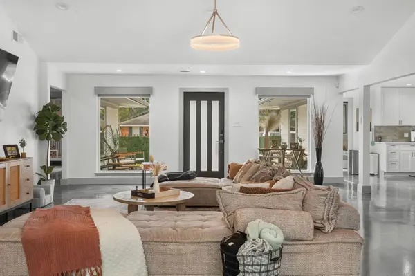5029 Mill Run RD, Dallas, TX 75244