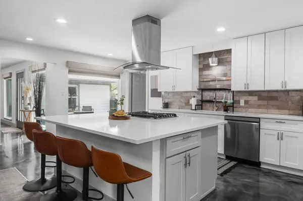 5029 Mill Run RD, Dallas, TX 75244