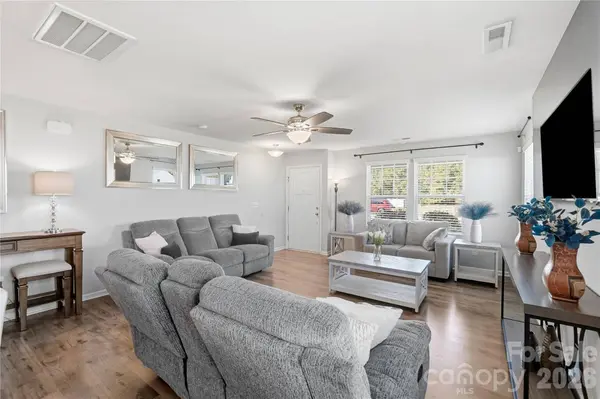 206 Amberly CIR, Pageland, SC 29728