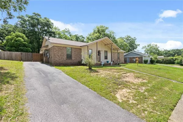 2575 Wagon Tongue DR, Mobile, AL 36695