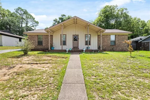 2575 Wagon Tongue DR, Mobile, AL 36695