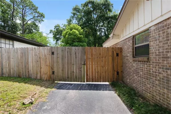 2575 Wagon Tongue DR, Mobile, AL 36695