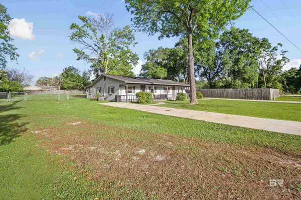 9032 Ingleside Avenue, Irvington, AL 36544