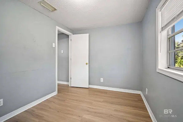 9032 Ingleside Avenue, Irvington, AL 36544