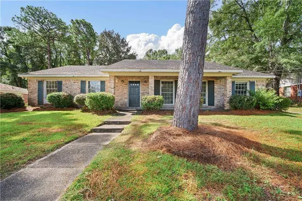 6225 Parkwood DR