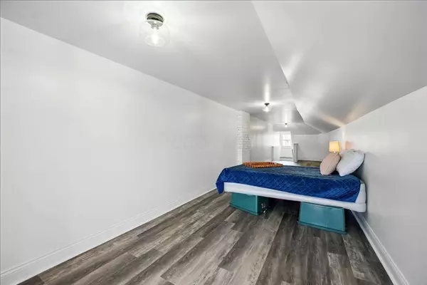 5864 N 20th Street, Columbus, OH 43203