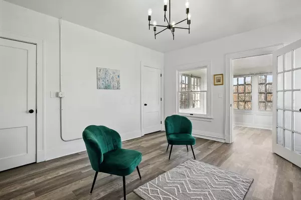 5864 N 20th Street, Columbus, OH 43203