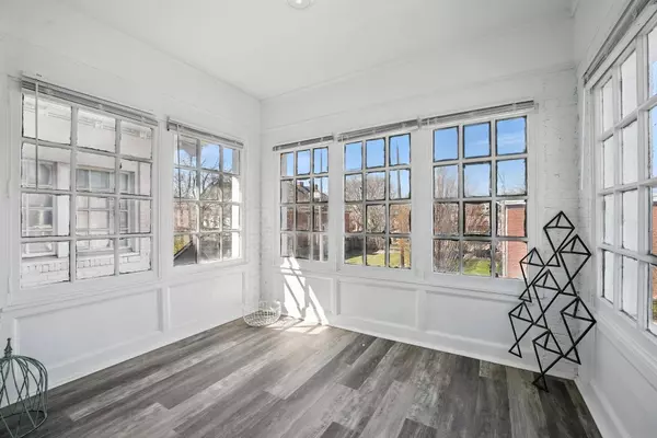 5864 N 20th Street, Columbus, OH 43203