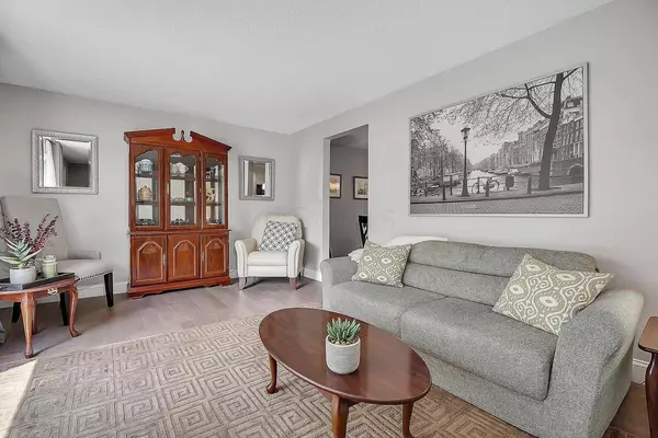 6880 Gray Gables Lane, Columbus, OH 43235