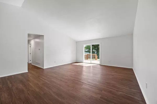 6948 Kinston Drive, Canal Winchester, OH 43110