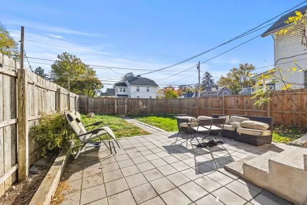 2876 Indianola Avenue, Columbus, OH 43202