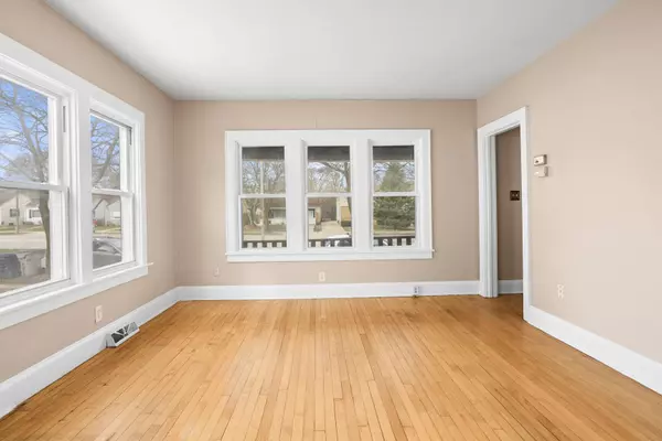 428 S 70th St, Milwaukee, WI 53214