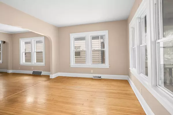 428 S 70th St, Milwaukee, WI 53214