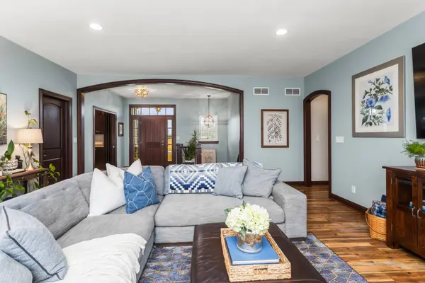 3842 Timber Stone Way, Richfield, WI 53033