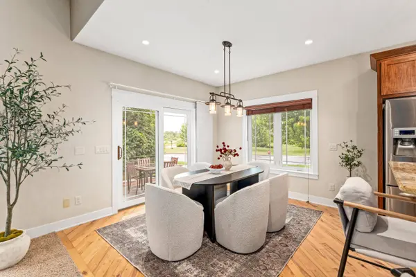 W193N5889 Canary Dr, Menomonee Falls, WI 53051