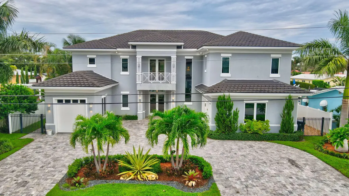 807 Dover St, Boca Raton, FL 33487-3112