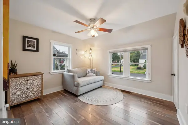 626 JACKSON AVE, Glenside, PA 19038