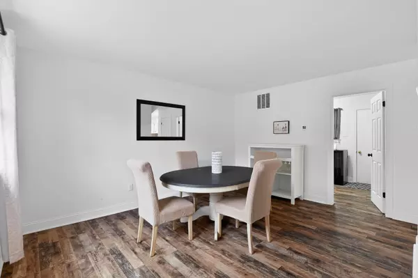 17 Siskin Lane, Cape May Court House, NJ 08210